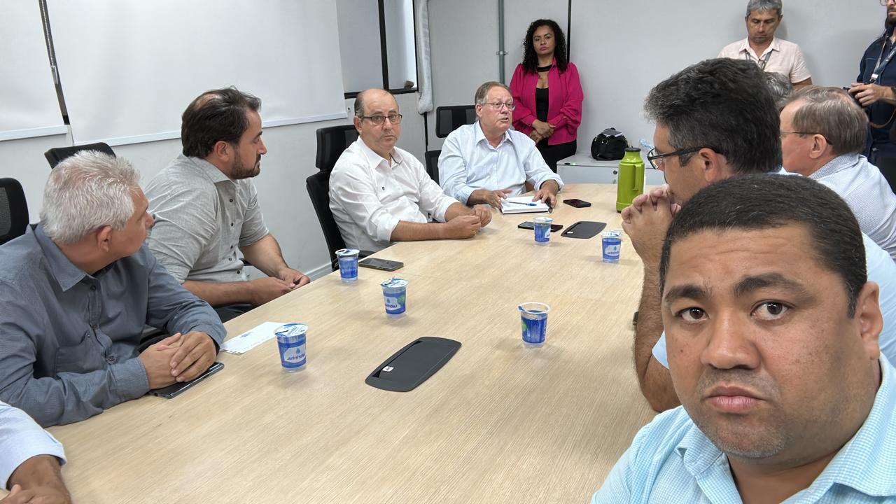 Prefeitos defendem o Araguaia em colaboração com o Dep. Dr. Eugênio