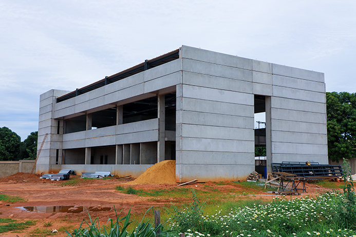 Obras do prédio da Politec - veja reportagem