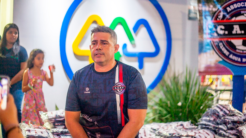 Entrega de Uniformes aos Atletas de Água Boa