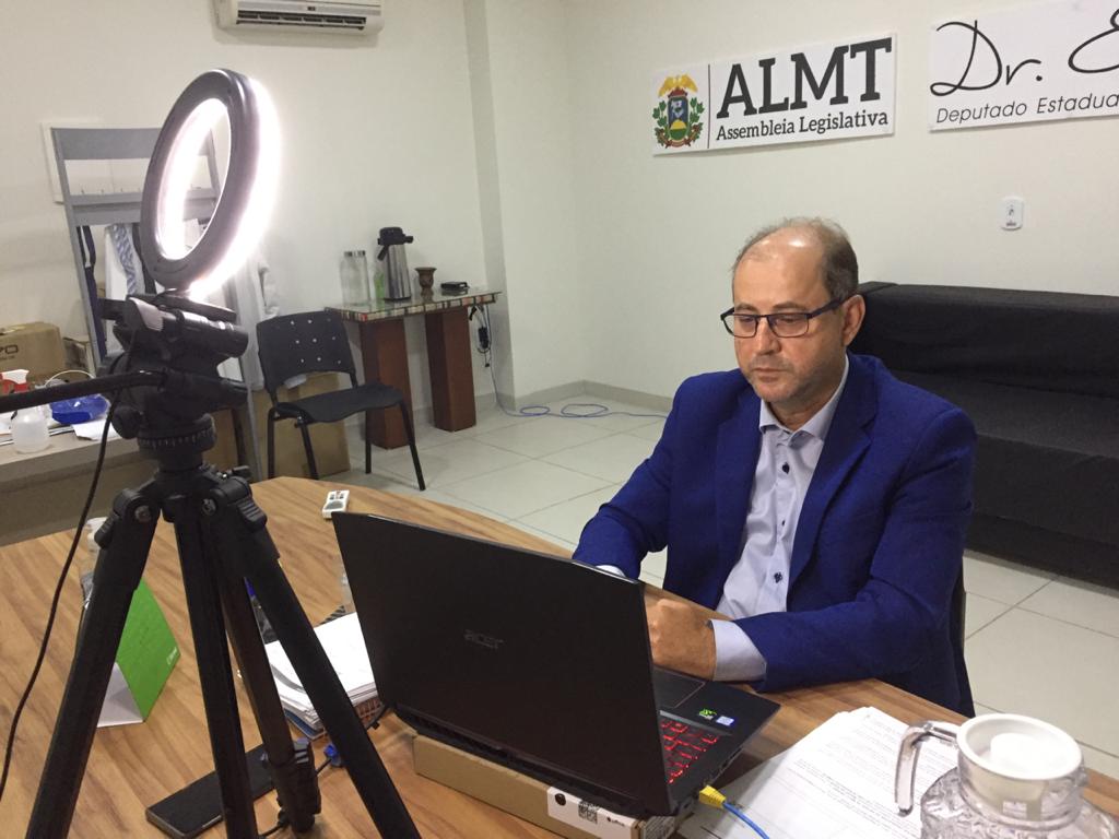 Lei de deputado institui campanha sobre Conscientização no Trânsito Faixa Segura