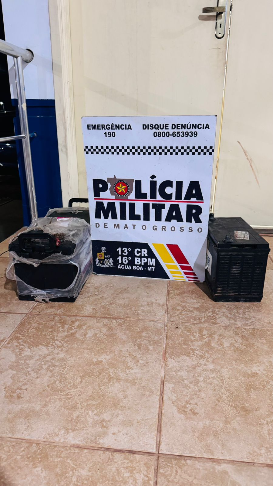 PM localiza baterias furtadas do pátio da prefeitura e prende suspeito