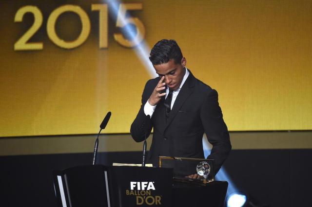 Wendel se emociona durante premiação